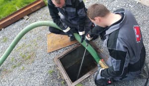 Septische Tankentleerung, Vollwassergruben- und Mikrobehandlungsanlagen